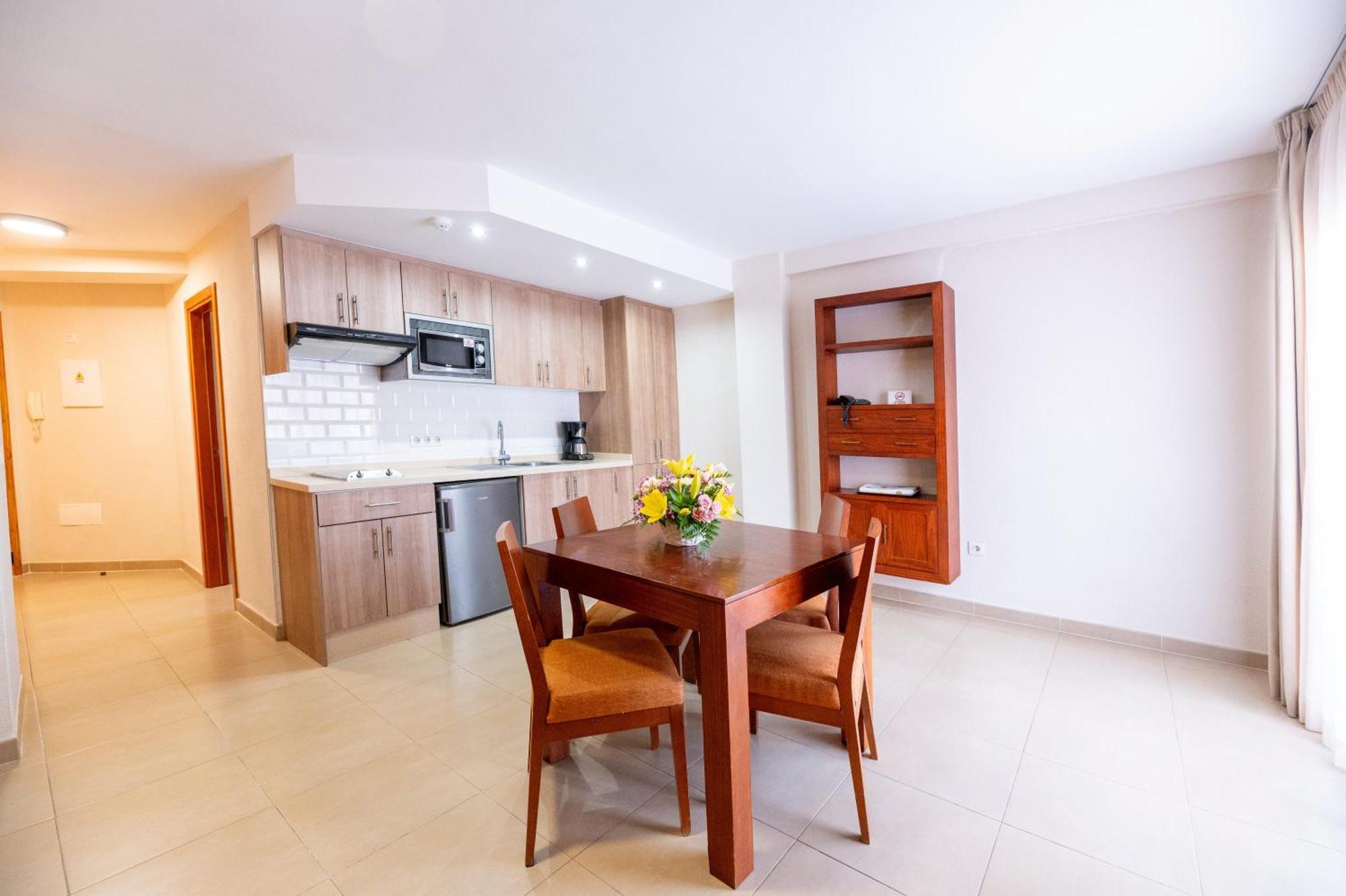 Two-Bedroom Apartment (4-5 Adults)